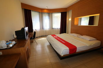 Hotel Nida Kebun Raya 2*