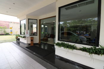 Nida Kebun Raya Hotel