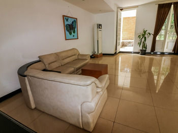 Hotel Nida Kebun Raya Bogor
